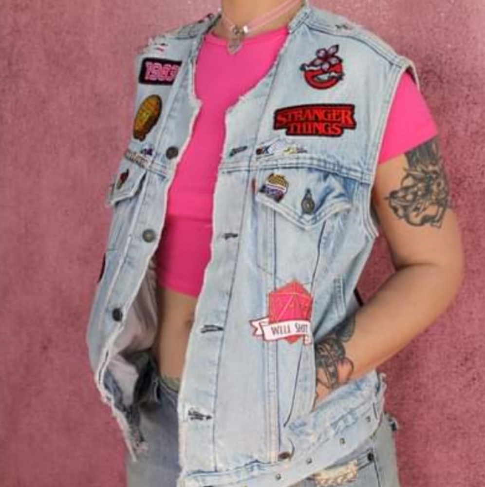 SOLD @MARKET! Vintage Levi's Stranger things red tag custom vest! Hollywood! - Picture 13 of 15